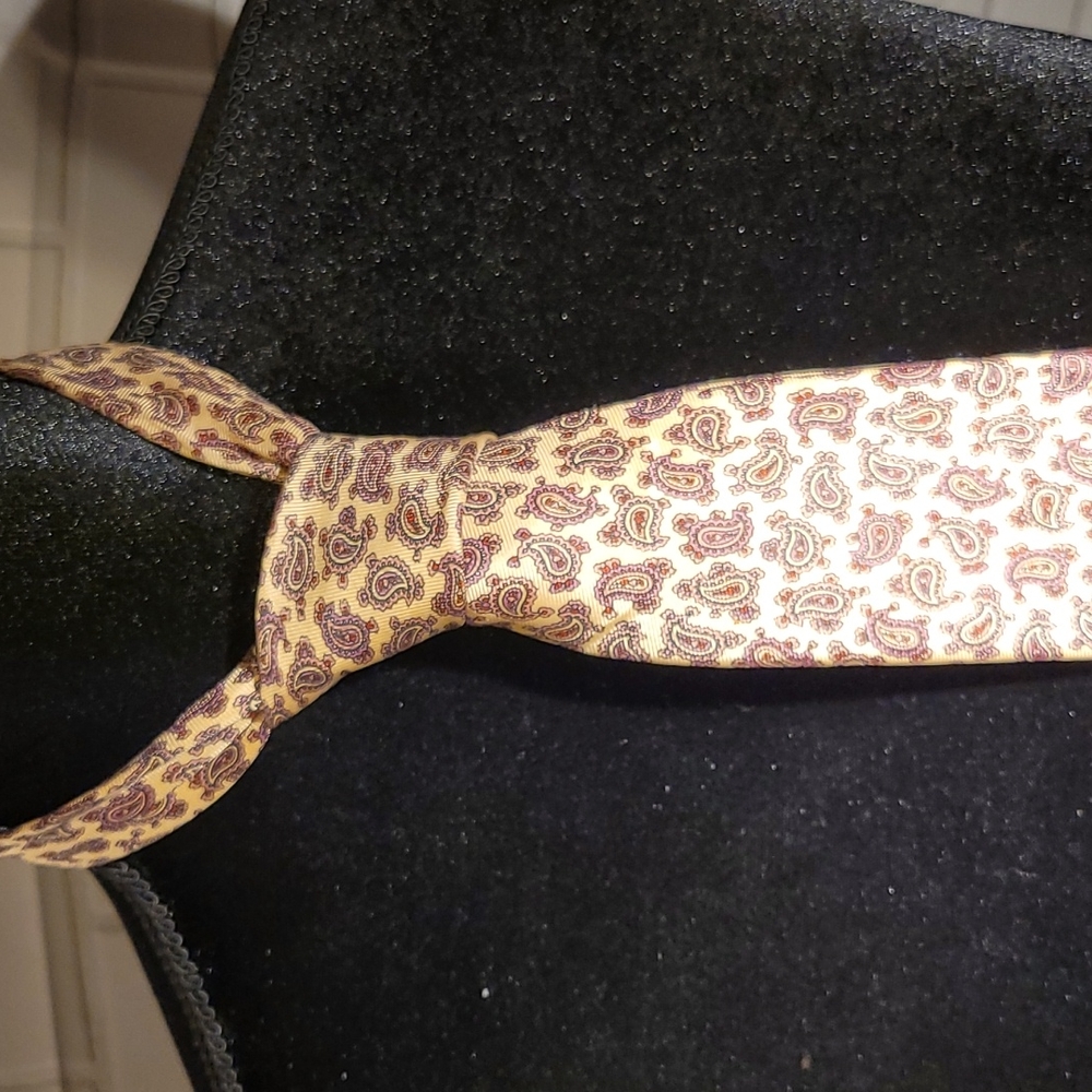 Oakton Ltd Tie
